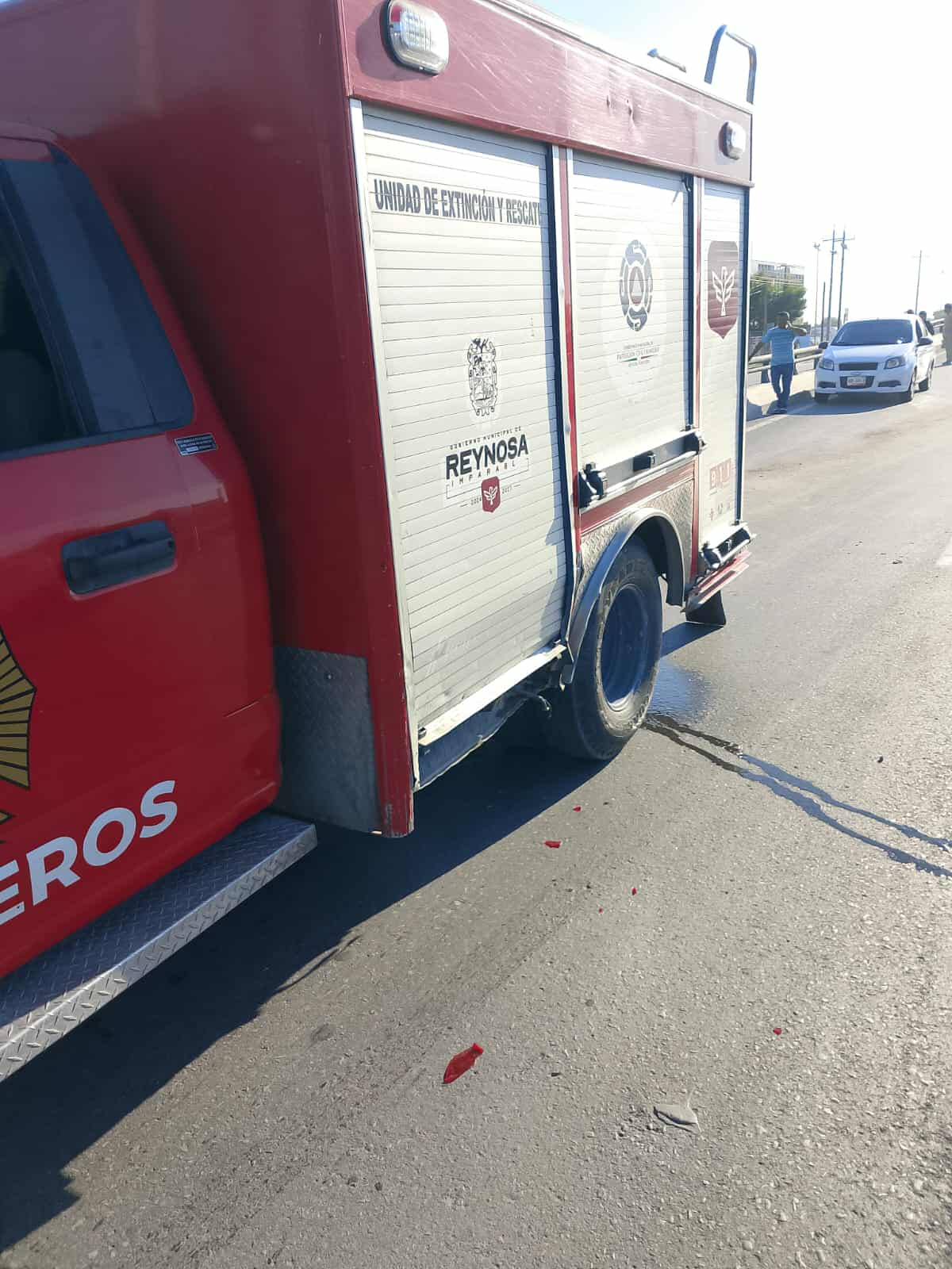 Accidente vial deja una camioneta volcada en Reynosa 3 552823994 1219110879974951 5078647564706944579 n