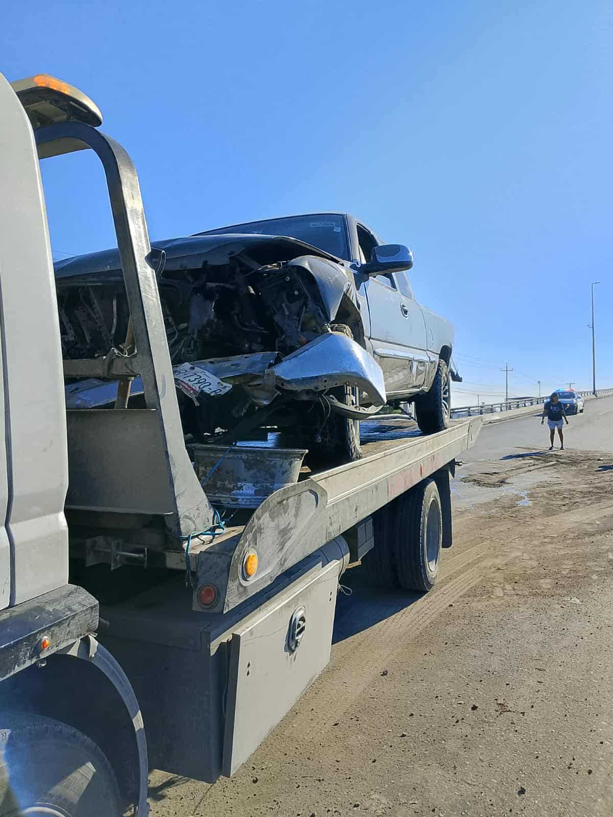 Accidente vial deja una camioneta volcada en Reynosa 2 552866002 1299077734641356 303624251679993357 n