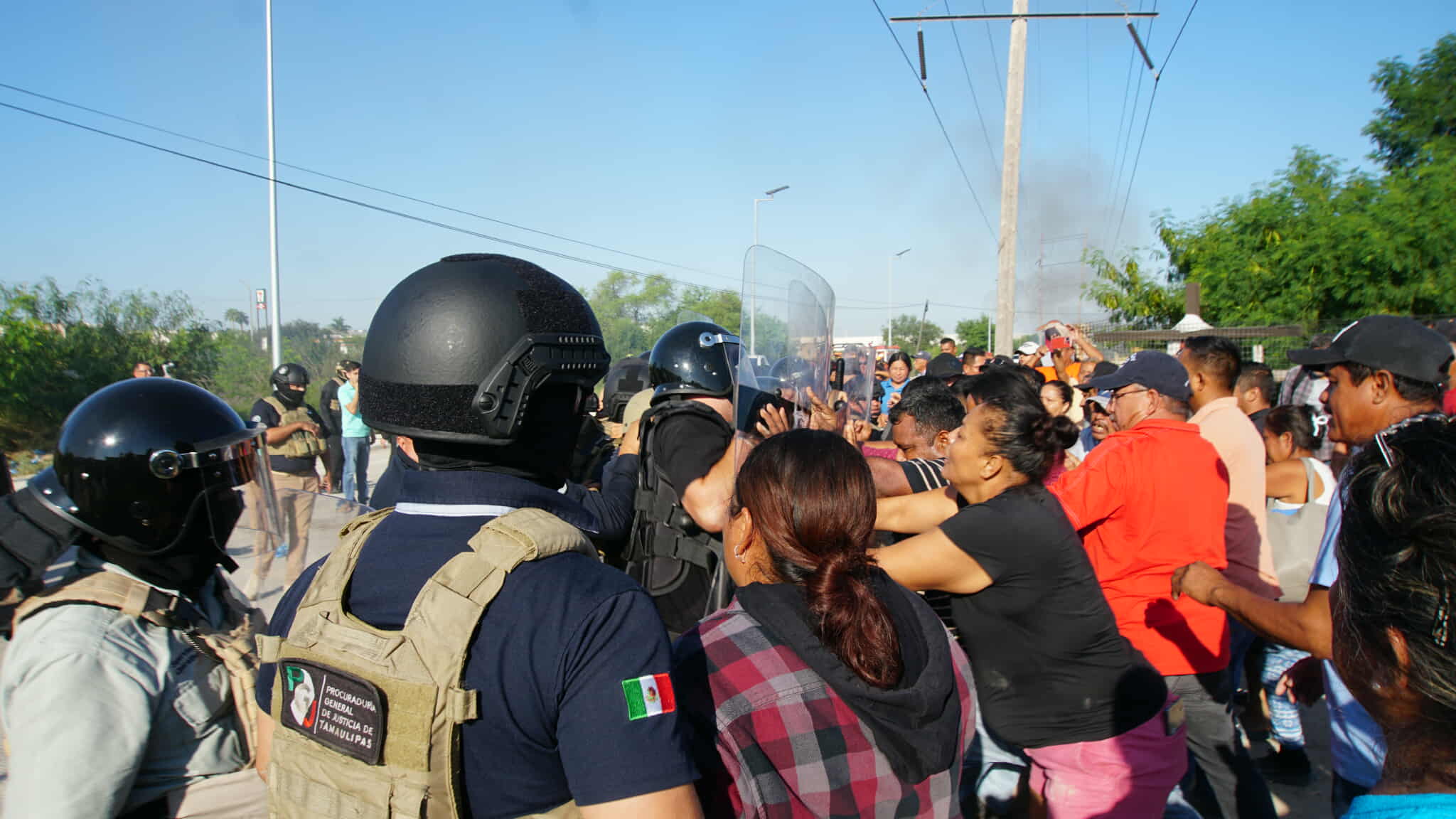 Desalojan 500 familias habitantes de asentamiento irregular en Reynosa 8 552966873 1495673991453781 8207543399784450986 n