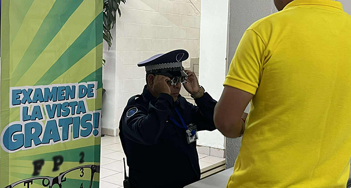 Realizan campaña de apoyo visual en Universidad Tamaulipeca 1 553051548 789586100488254 2978039581961259608 n