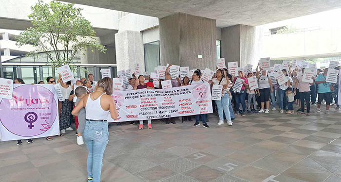 Mujeres exigen paridad en el Congreso para tener una gobernadora en 2027 1 553173441 771745605783297 137071356754940265 n