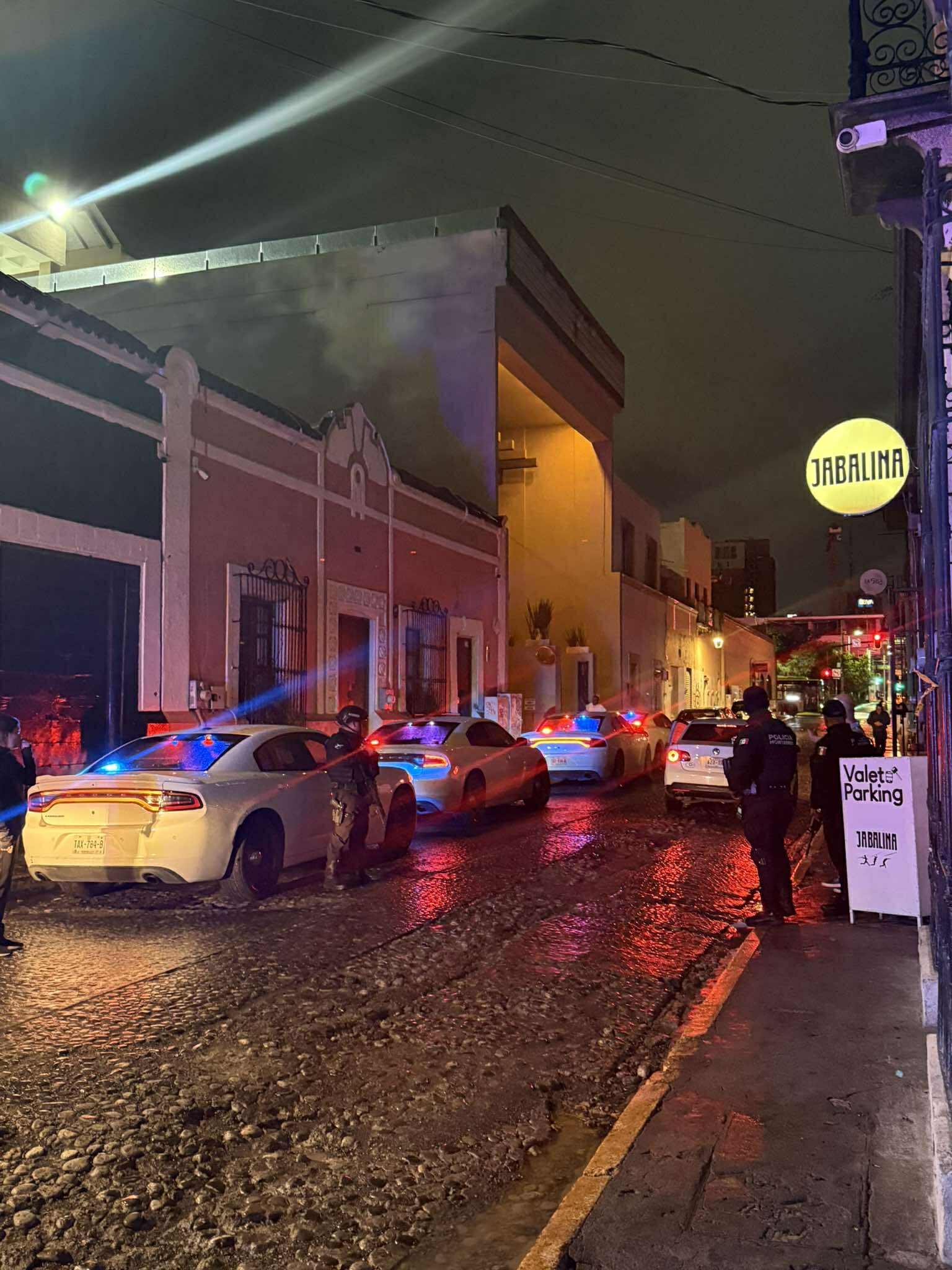 Catean bares relacionados con narcomenudeo en el primer cuadro de Monterrey 1 553599671 1930168507554846 4564239564369820037 n