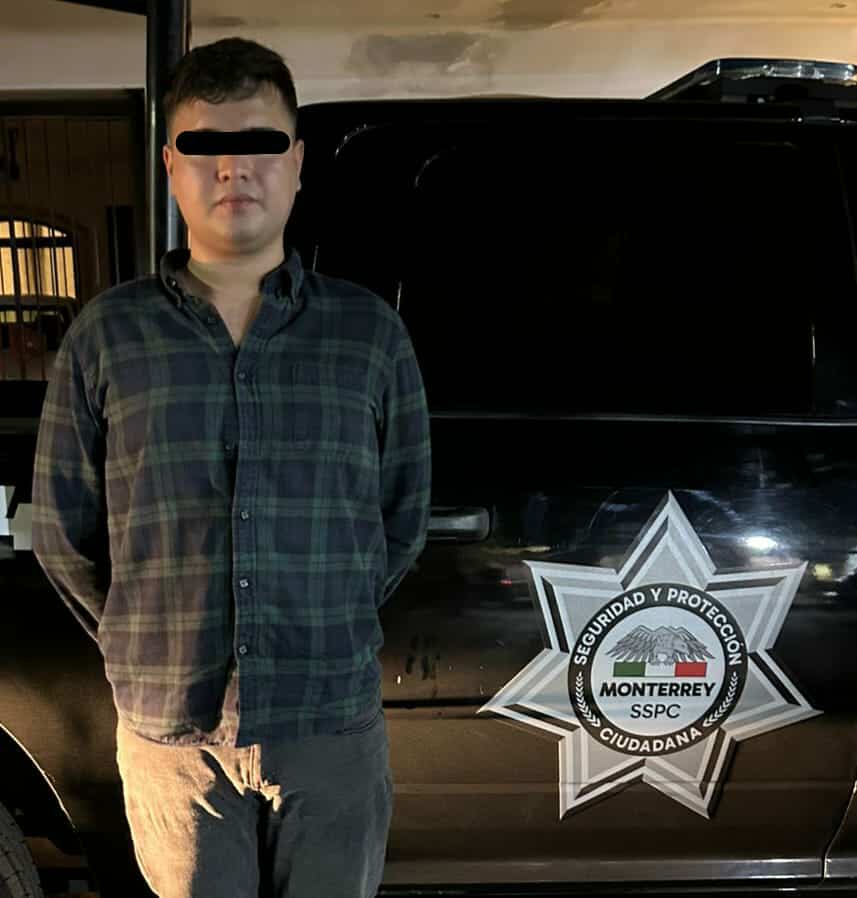 Detienen a exhibicionista por agredir a Policía de Monterrey 1 564859845 1199371885371165 1924100058306204555 n