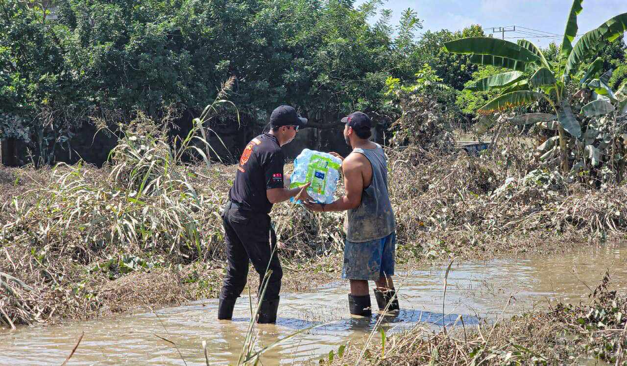 Protección Civil Nuevo León continúa apoyo aéreo en Veracruz 5 566512811 24615998834762062 4364373692339309399 n