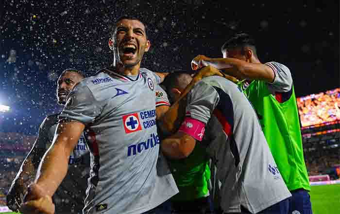 Tigres deja ir victoria en dramático empate ante Cruz Azul 6 CRUZ AZUL