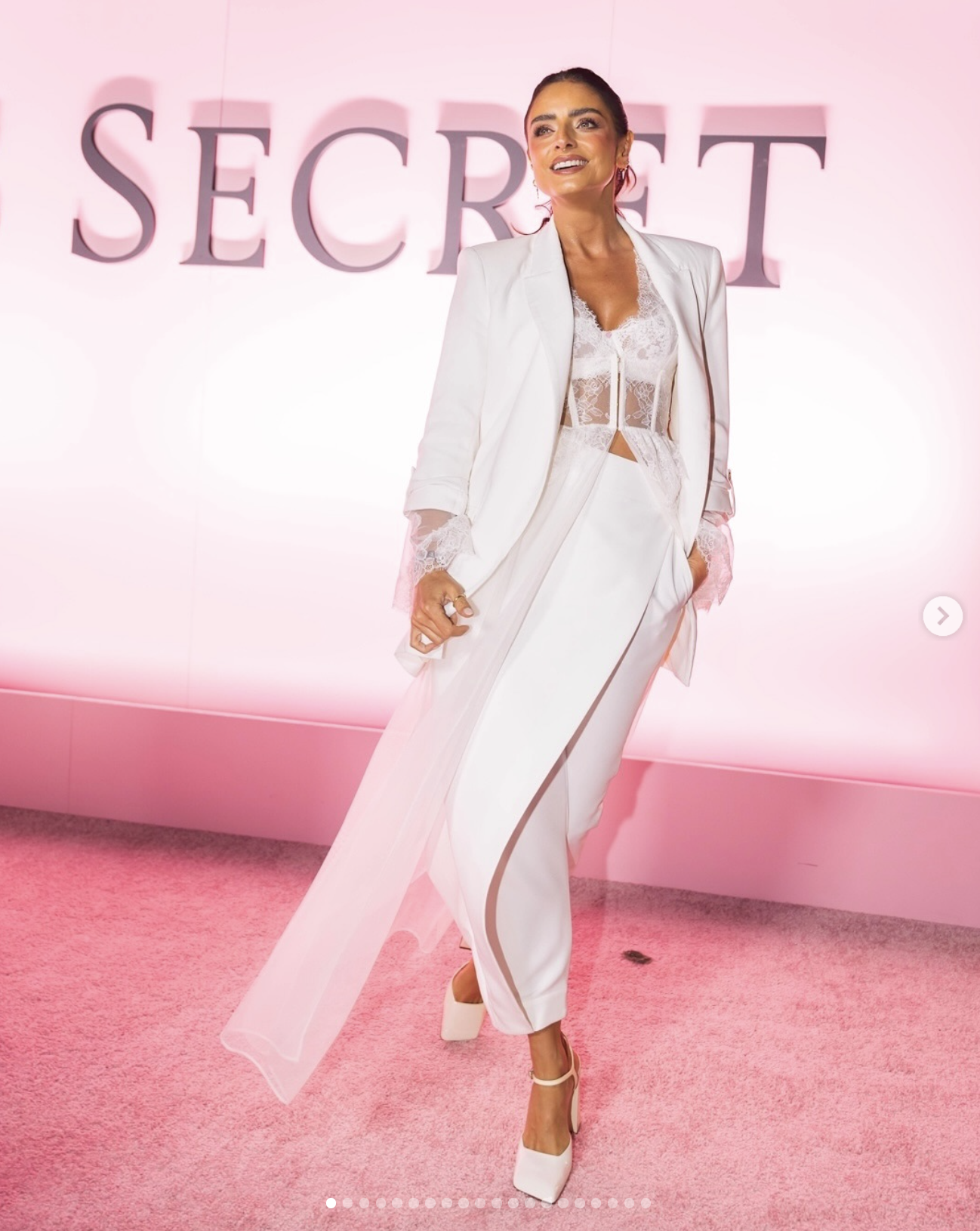 Aislinn Derbez, presente en el Victoria's Secret Fashion Show 1 Captura de pantalla 2025 10 16 a las 3.34.45 p.m