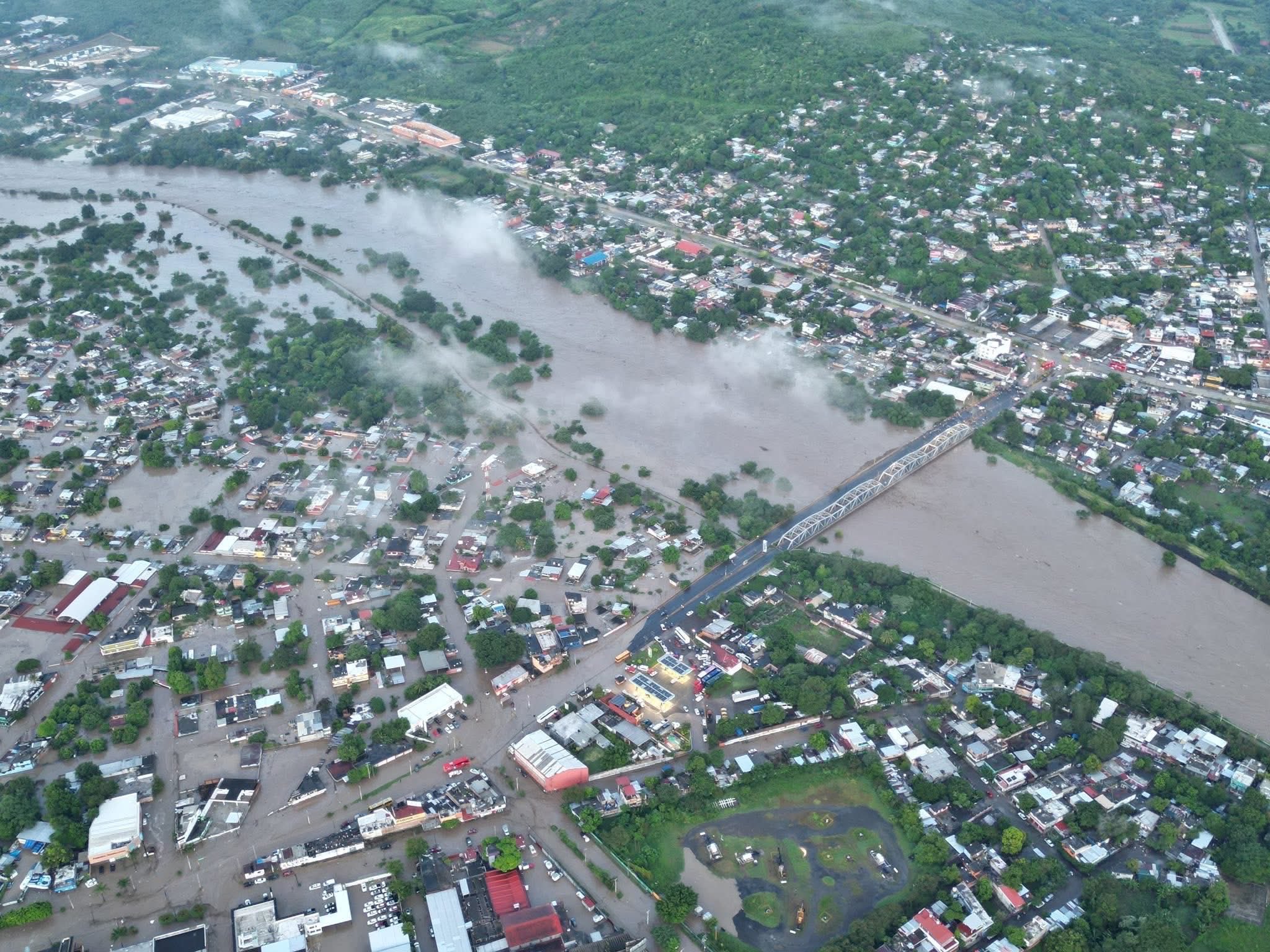 Amanece Poza Rica bajo el agua tras el desbordamiento de río 2 G252GmBWMAA9pEE 1