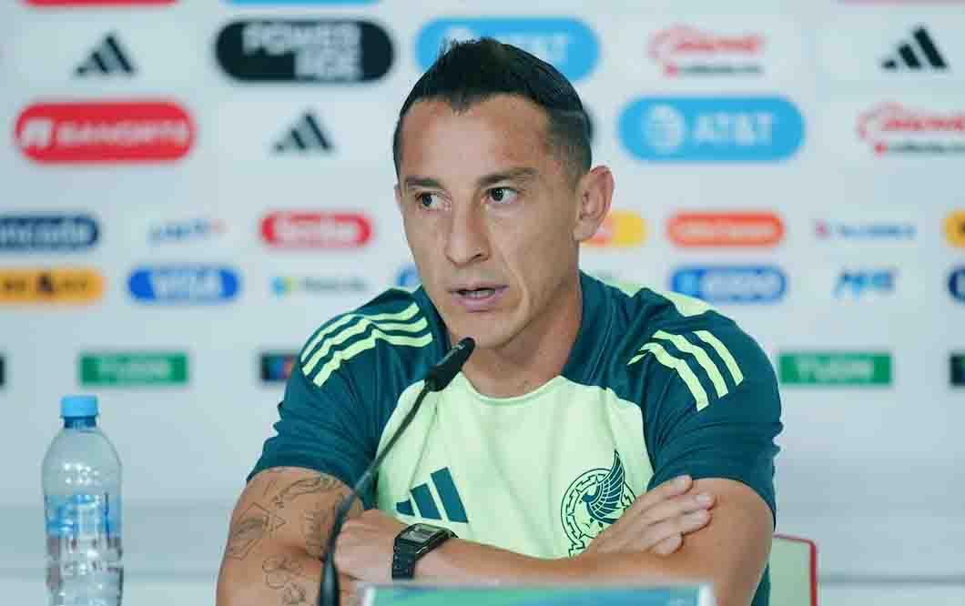 Andrés Guardado alza la mano para volver a la Selección 1 GUARDADO