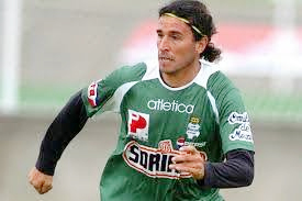 ¿De qué popular exfutbolista es hijo Tahiel Jiménez? 1 LORITO JIMENEZ
