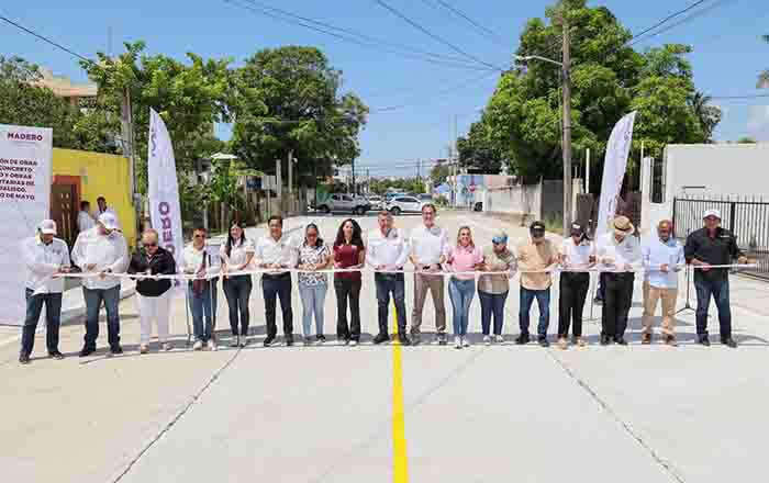 Erasmo González inaugura cuatro calles más de concreto hidráulico en Madero 1 MADERO 2 4