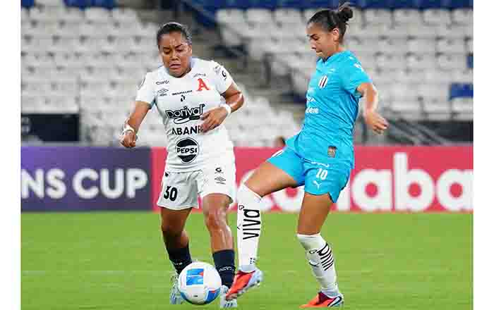 Paliza de Rayadas: golean 8-0 a Alianza 3 RAYADAS 4 1 1