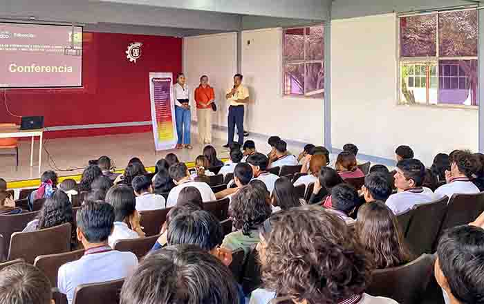 En San Fernando realizan a jornada de reflexión sobre abuso en adolescentes 1 SAN FER 2 3