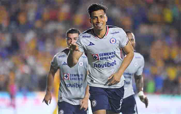 Tigres deja ir victoria en dramático empate ante Cruz Azul 5 SEPULVEDA