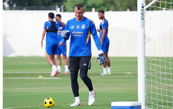 Entrena Tigres; separan a Sebastián Córdova y Nico Ibáñez 4 TIGRES 3 2