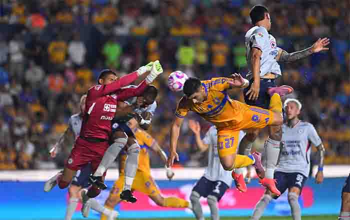 Tigres deja ir victoria en dramático empate ante Cruz Azul 7 TIGRES 5 1