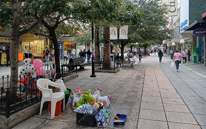 Limpian de 'fritangueros' la Zona Rosa de Monterrey (FOTOGALERÍA) 2 ZONA ROSA 3