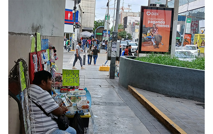 Limpian de 'fritangueros' la Zona Rosa de Monterrey (FOTOGALERÍA) 7 ZONA ROSA 7