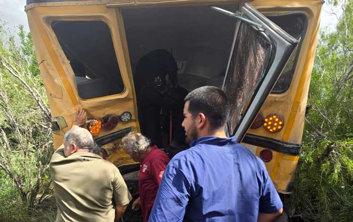 Accidente carretero en la Ribereña deja 20 alumnos lesionados 3 acad 2