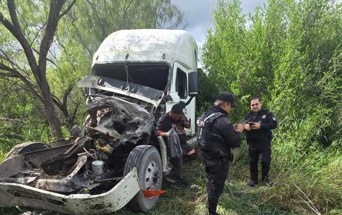 Accidente carretero en la Ribereña deja 20 alumnos lesionados 1 cdfg 1