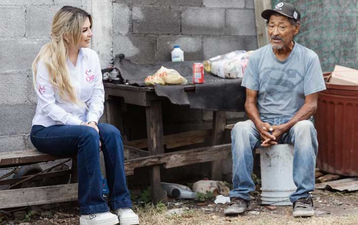 Presidenta del Sistema DIF entrega acta de nacimiento y mejora la calidad de vida de Don José 1 df 1 1