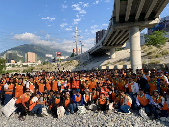 Suma 'Leones en Acción' más de 27 toneladas de residuos del Río Santa Catarina 1 preview 1 2